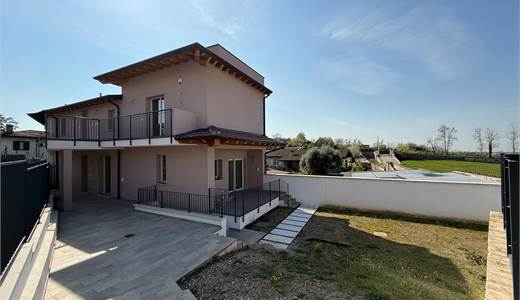 Villa singola di nuova costruzione in classe A