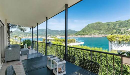 VILLA A 100 MT DAL LAGO, LIBERA AD AGOSTO 